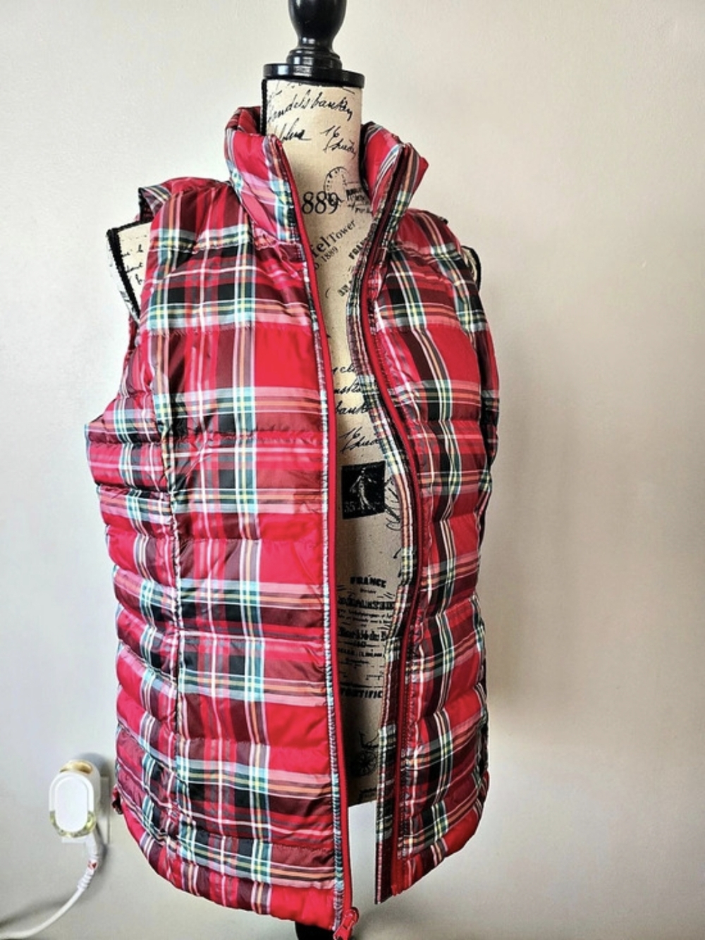 Lands' End Plaid Puffer Jacket Size Medium Like New